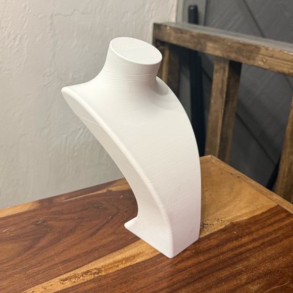 Elegant White Necklace Display Bust - Picture 2 of 7